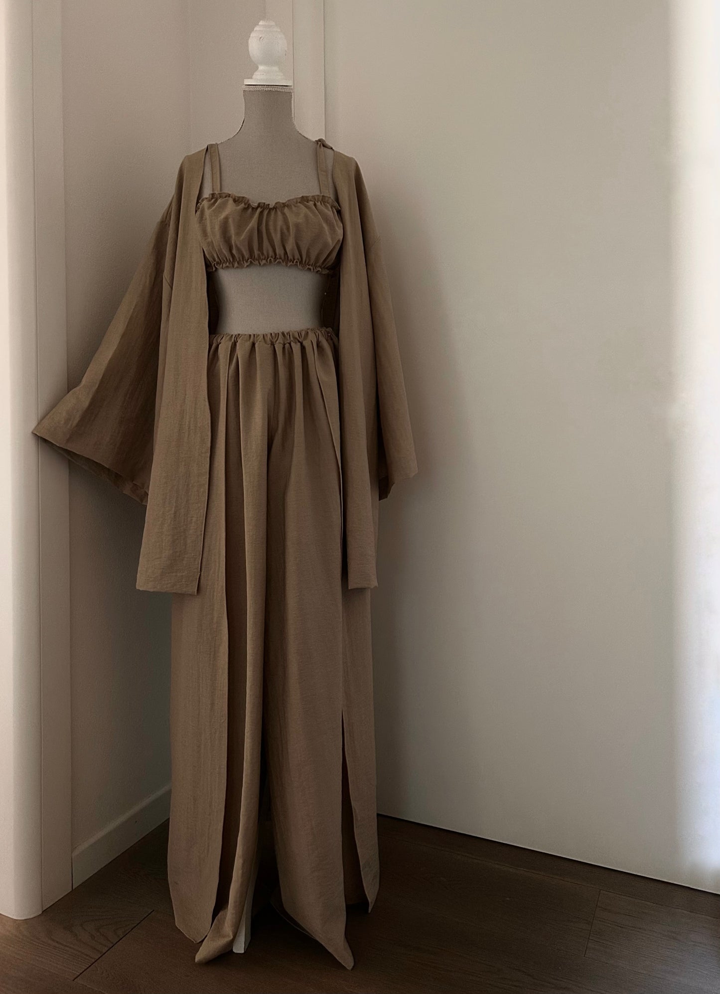 BALI Butterfly Pants, Bandeau Top & Kimono Oversize