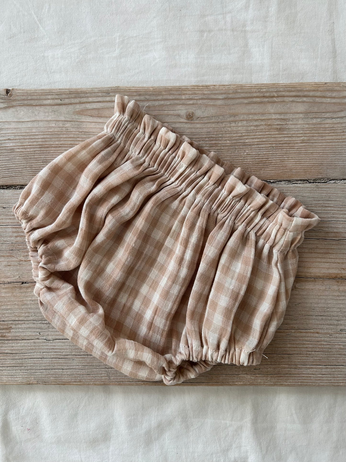 RUFFLED DIAPER COVER